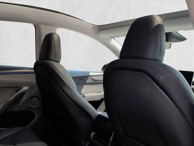 Used 2026 Tesla Model Y 2WD image 20