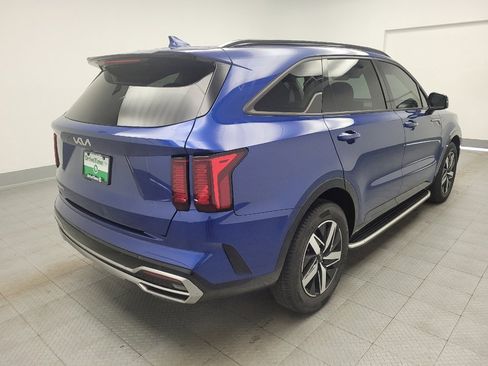 Used 2023 Kia Sorento S w/ Panoramic Sunroof Package image 9