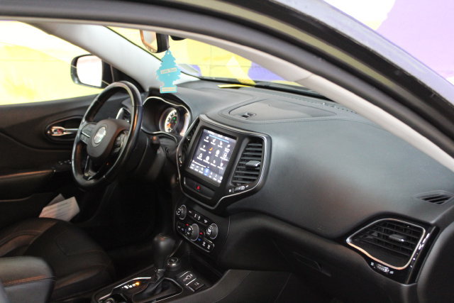 Used 2021 Jeep Cherokee Latitude Lux AWD/4WD image 12