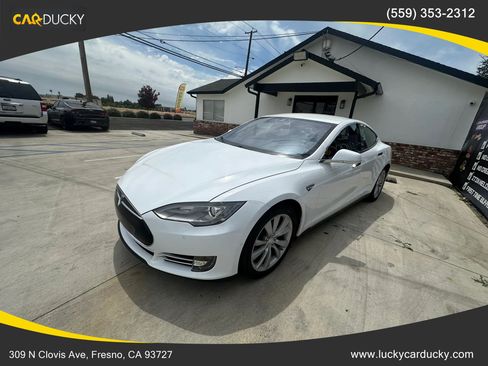 Used 2015 Tesla Model S 85 RWD image 11