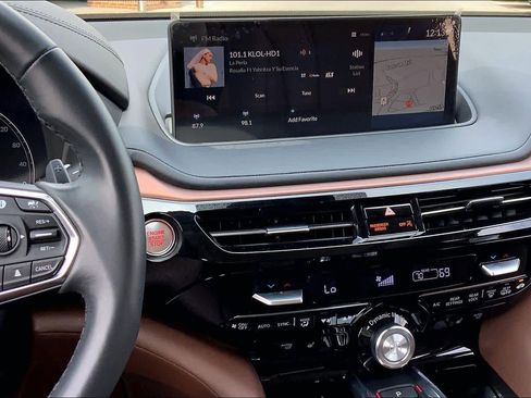 Used 2024 Acura MDX FWD w/ Technology Package image 7