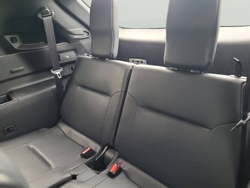 Used 2024 Mitsubishi Outlander SE AWD/4WD image 10