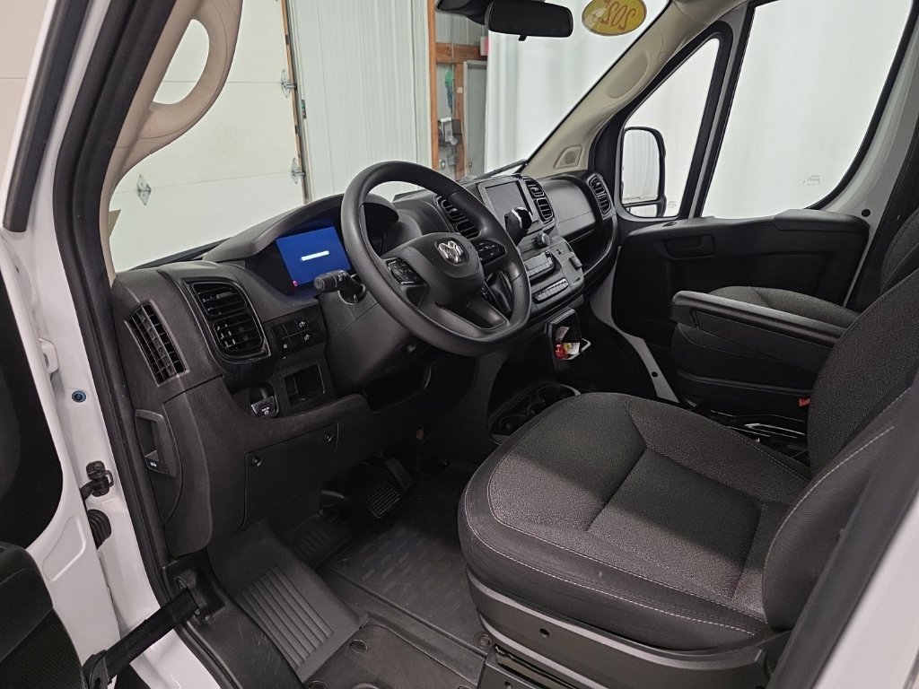 Used 2025 RAM ProMaster 2500 w/ U-Haul Equipment Group FWD image 13