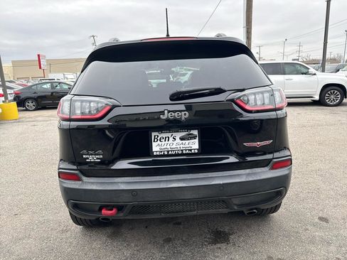 Used 2019 Jeep Cherokee Trailhawk w/ Comfort/Convenience Group AWD/4WD image 7