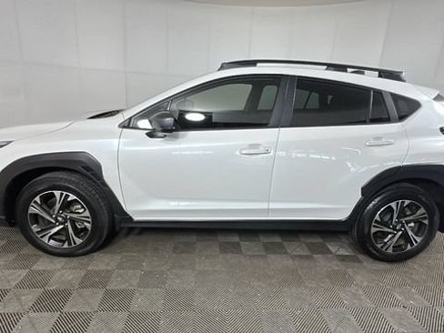 Used 2024 Subaru Crosstrek 2.0i Premium AWD/4WD image 6