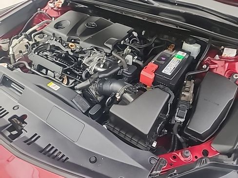 Used 2019 Toyota Camry LE FWD image 35
