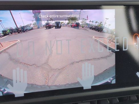 New 2025 Jeep Wrangler Unlimited Rubicon w/ Safety Group image 28