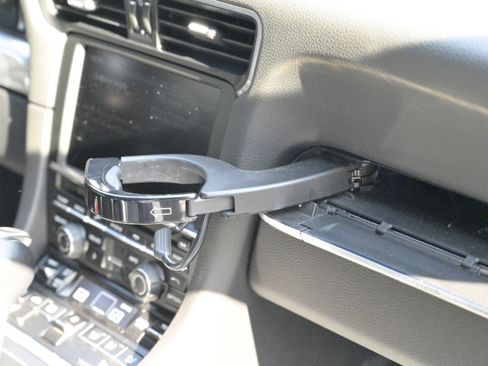 Used 2016 Porsche 911 Carrera 4 image 39