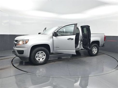 Used 2020 Chevrolet Colorado W/T image 28