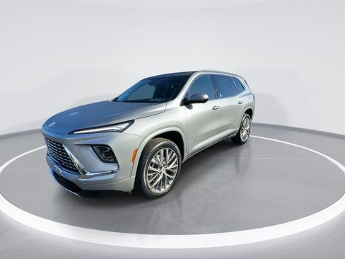 New 2026 Buick Enclave Avenir w/ Super Cruise Package image 4