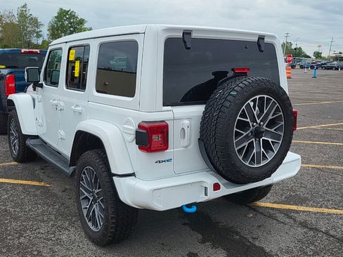 Used 2024 Jeep Wrangler High Altitude AWD/4WD image 4