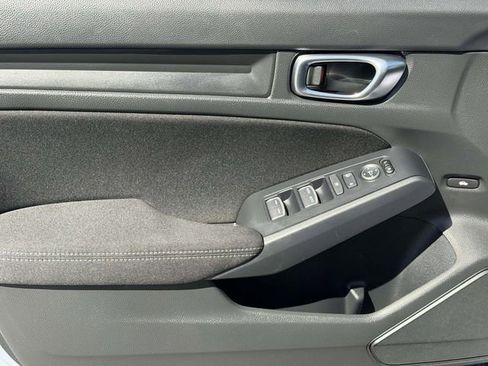 Used 2023 Honda Civic Sport image 10