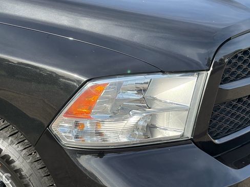 Used 2016 RAM 1500 Express RWD image 6