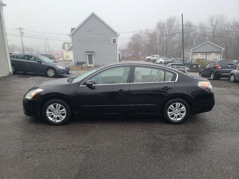 Used 2010 Nissan Altima 2.5 SL w/ SL Pkg image 4