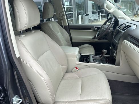 Used 2018 Lexus GX 460 Premium AWD/4WD image 26
