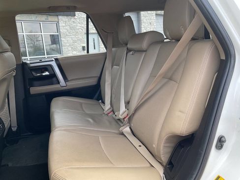 Used 2014 Toyota 4Runner Limited AWD/4WD image 31