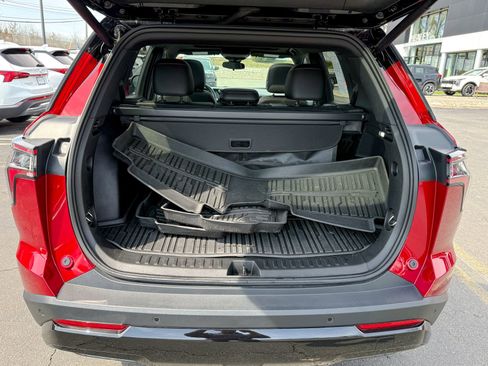 Used 2025 Chevrolet Equinox RS w/ Convenience Package III image 39