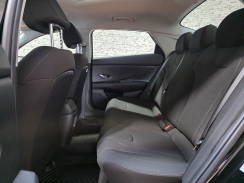 New 2026 Hyundai Elantra SE image 13