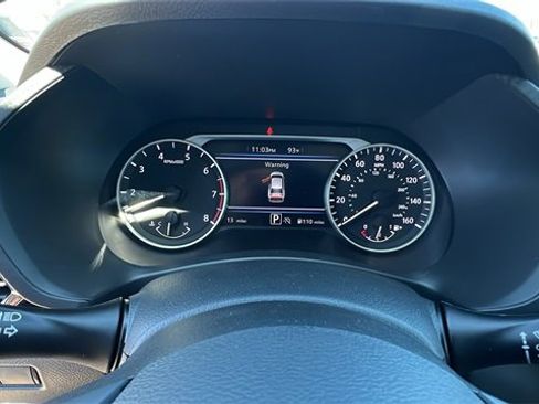 New 2025 Nissan Sentra SR w/ Midnight Edition image 29