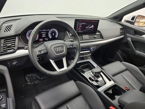 Used 2023 Audi Q5 2.0T Premium Plus w/ Premium Plus Package AWD/4WD image 14