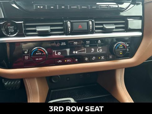 Certified 2025 Nissan Pathfinder Platinum w/ Cargo Package FWD image 14