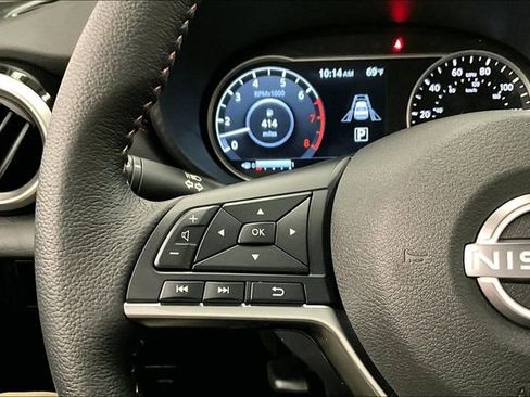 New 2025 Nissan Versa SR w/ Trunk Package image 21