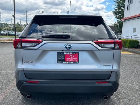 Certified 2020 Toyota RAV4 LE w/ All Weather Liner Package AWD/4WD image 6