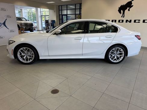 Used 2026 BMW 330i Sedan RWD image 5