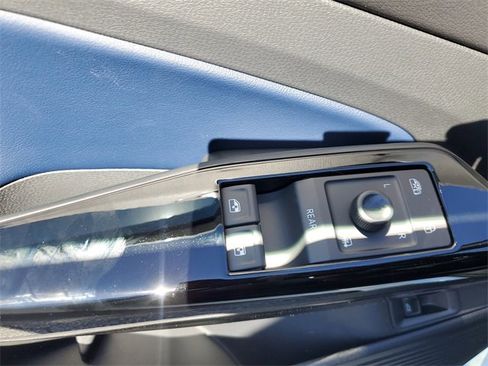 New 2025 Volkswagen ID.4 Pro S image 31