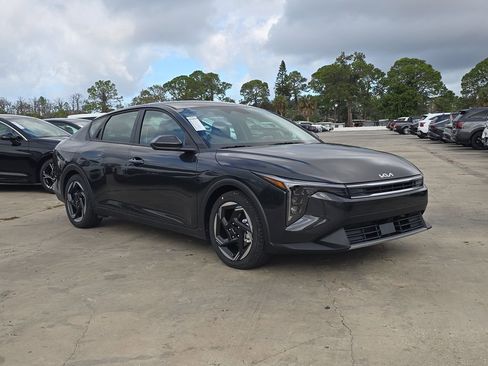 New 2025 Kia K4 EX image 2