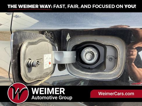Used 2022 Ford Explorer XLT w/ Equipment Group 202A AWD/4WD image 6