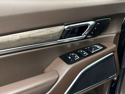 Used 2022 Kia Telluride SX image 37