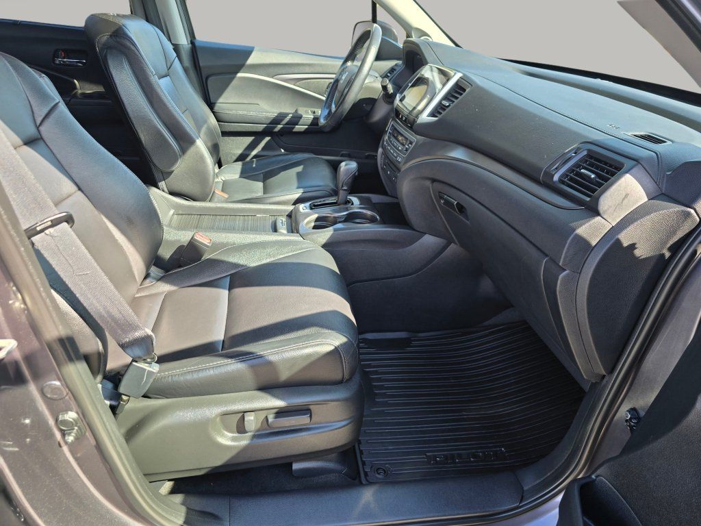 Used 2017 Honda Pilot EX-L image 31