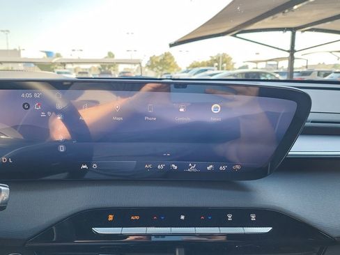 New 2026 Buick Enclave Sport Touring w/ Power Package FWD image 29