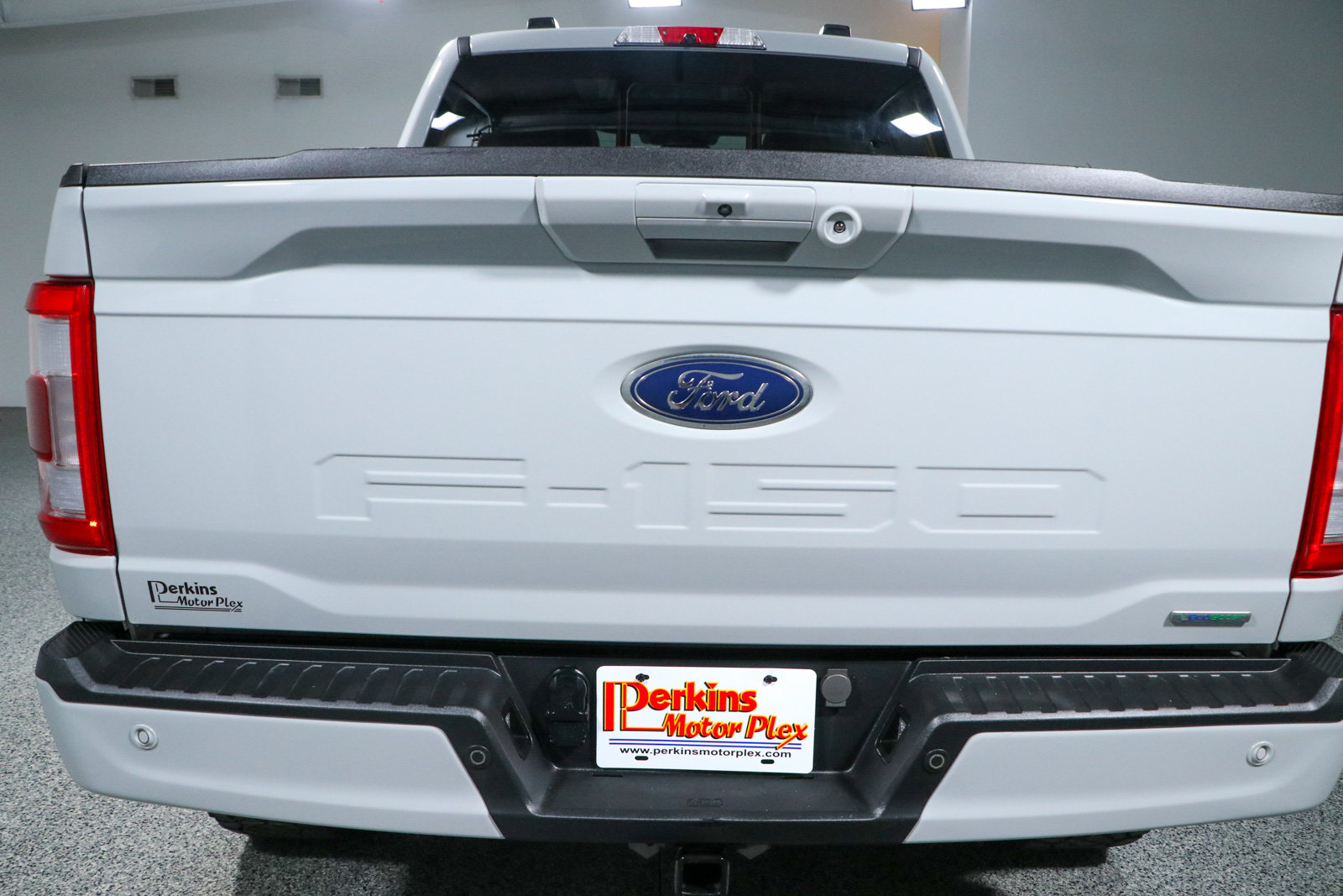 Used 2023 Ford F150 Lariat w/ Equipment Group 502A High AWD/4WD image 9