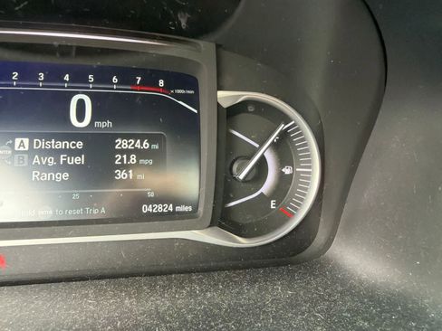 Used 2023 Honda Passport EX-L image 2