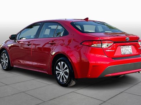 Used 2021 Toyota Corolla LE image 11