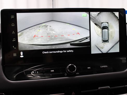 New 2025 Mitsubishi Outlander SE image 25