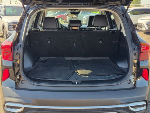 Used 2023 Kia Seltos S image 7