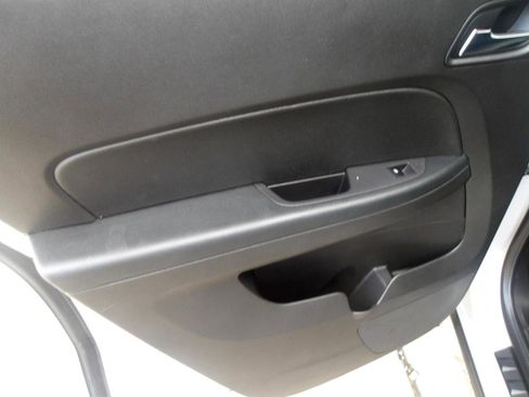 Used 2011 GMC Terrain SLT image 16