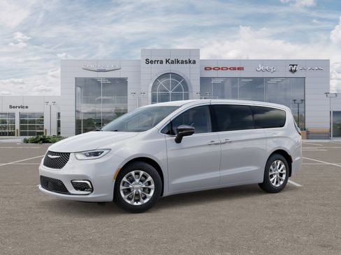 New 2026 Chrysler Pacifica Select image 2