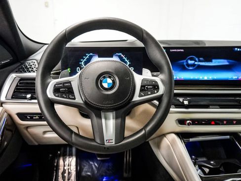 Used 2024 BMW X6 xDrive40i w/ Executive Package AWD/4WD image 16
