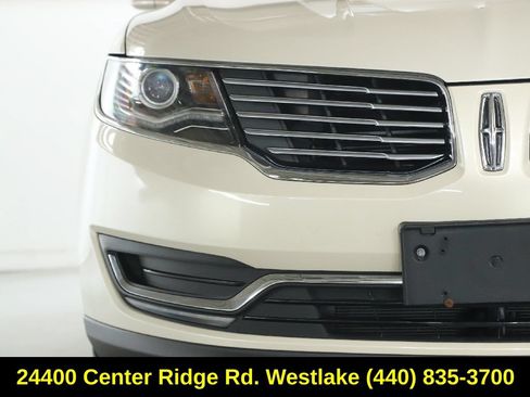 Used 2016 Lincoln MKX Reserve w/ Climate Package AWD/4WD image 7