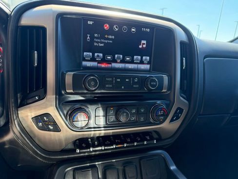Used 2016 GMC Sierra 2500 Denali w/ Duramax Plus Package AWD/4WD image 21