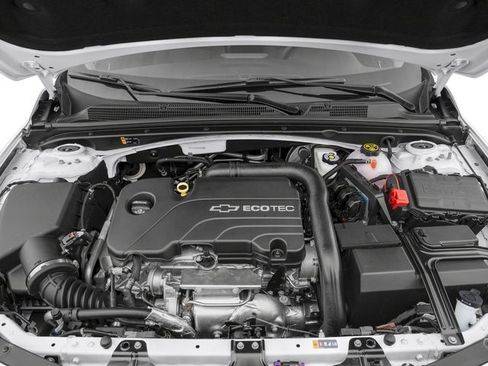 Used 2018 Chevrolet Malibu LT w/ Leather Package FWD image 13