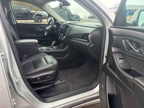 Used 2021 Chevrolet Traverse Premier AWD/4WD image 30