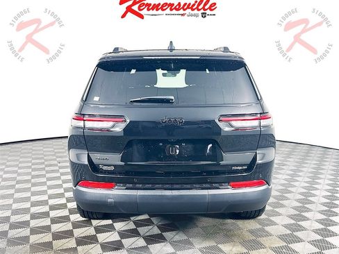 New 2025 Jeep Grand Cherokee L Altitude image 6