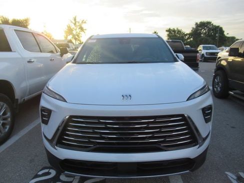 Used 2026 Buick Enclave Preferred w/ Power Package FWD image 2