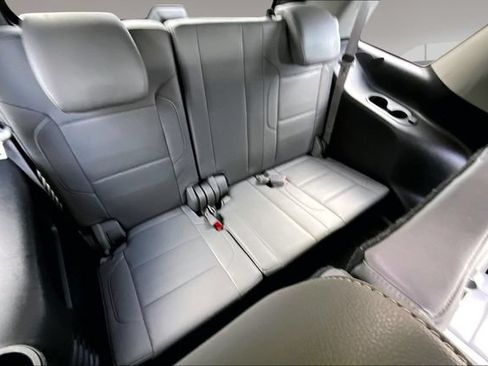 Used 2015 Chevrolet Tahoe LT RWD image 23