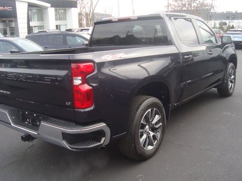 Used 2024 Chevrolet Silverado 1500 LT image 4
